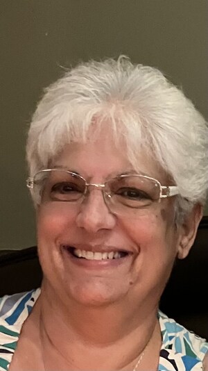 The Inner Circle acknowledges Laura Mannella, RN as a Pinnacle Lifetime Member